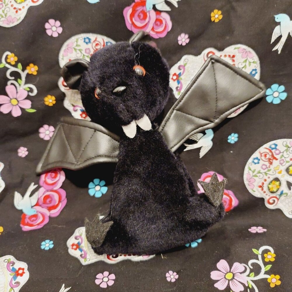 1986 Halloween Black PLUSH BAT 7"  VTG Faux Leather Wings